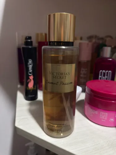 BODY MIST COCONUT PASSION VICTORIA'S SECRET