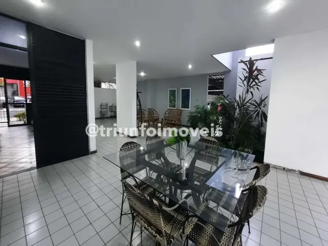 Apartamento a venda no Bairro de Fátima com 3 Quartos