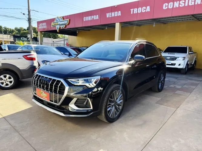 Audi Q3 Perf. Black 2.0 TFSI Tiptr. Quattro 2024