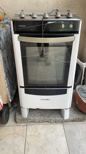 Fogao em otimo estado de funcionamento 