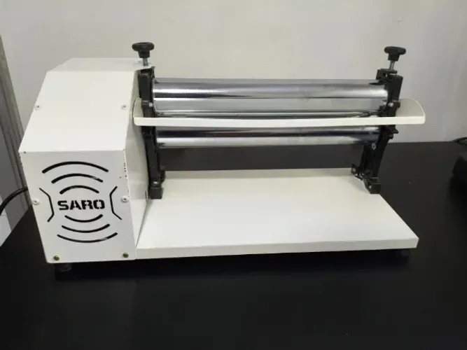 Cilindro Laminador Elétrico 40cm Bivolt (Semi-novo)