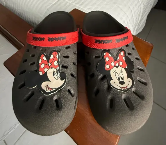 Clog Minnie Mouse | Estilo Crocs | Tam. 30 | R$16
