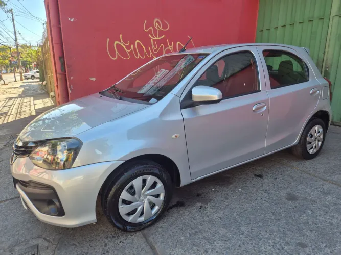 Toyota Etios X 1.3 Flex 16V 5P Mec. 2020