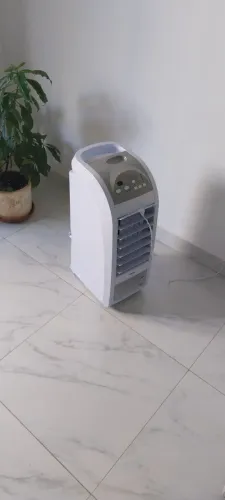 Climatizador Philco, na caixa,3 velocidades, testado e no precinho. Aproveitem!