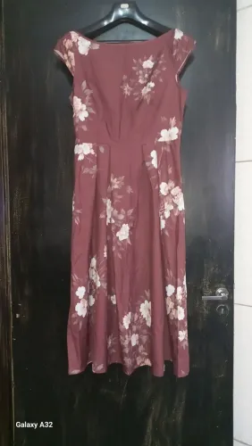 Vestido Midi florido Lovito tamanho M
