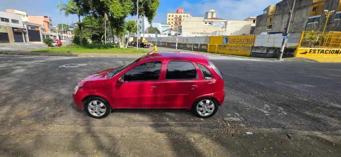Chevrolet Corsa Hat. Premium 1.4 8V Econoflex 5P 2009