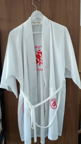 Kimono branco, unissex,novo,124 cm busto