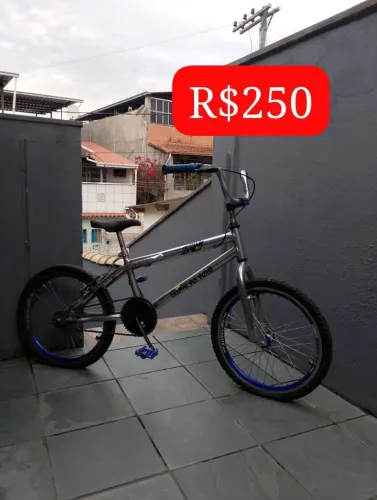 Bicicleta/ bike cross BMX aro 20