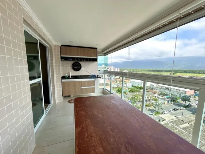 Apartamento à venda em Praia Grande com 2 dorms sendo 1 suíte e 2 vagas
