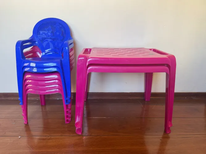 Mesa criança
