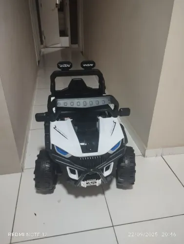 Carrinho elétrico infantil