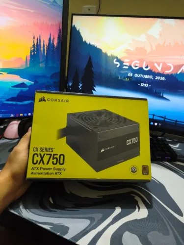 Fonte Corsair CX750 750W - (NUNCA USADA)