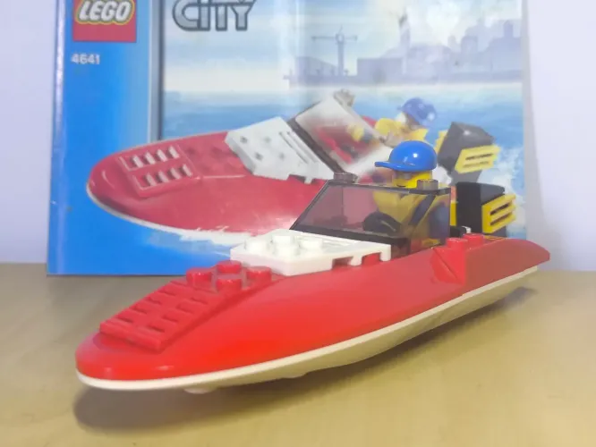  Barco de LEGO - LEGO City 