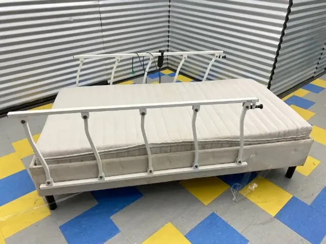 Cama Hospitalar Pilati Comfort Box Solteiro - Elevação De Altura (3 Movimentos)
