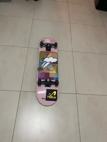 Skate black sheep