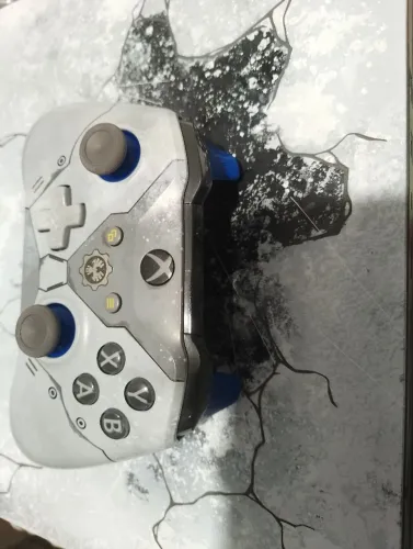 Xbox one X edição especial Gears 5