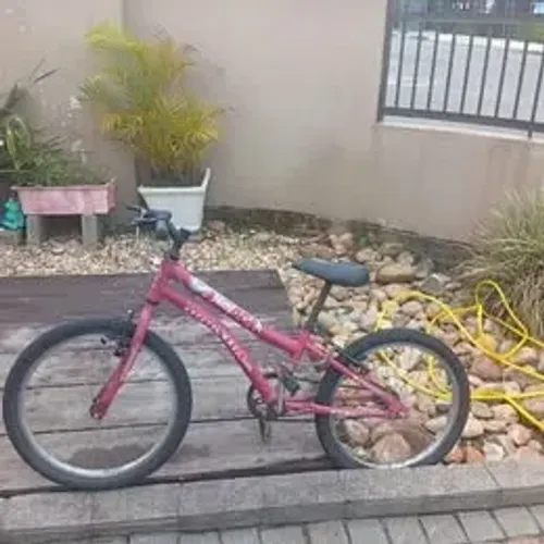 Bicicleta aro 20 menina