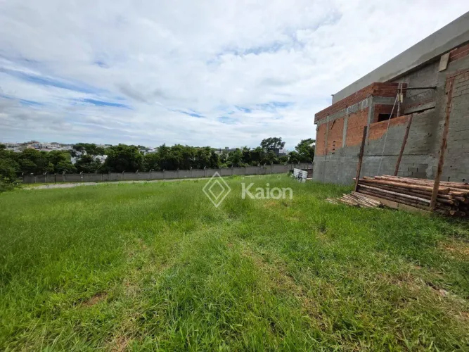 Terreno à venda no Condomínio Vila dos Manacás em Itu/SP