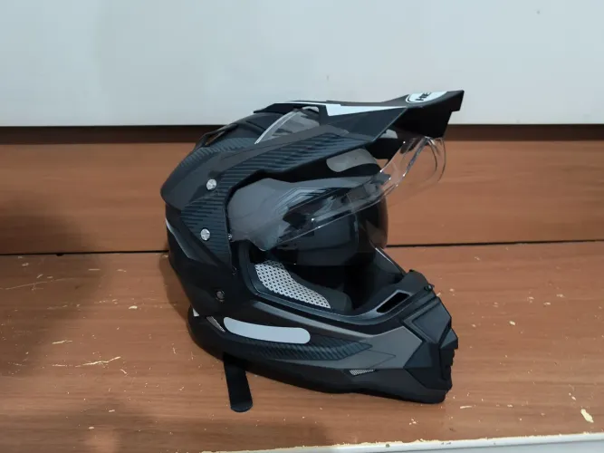 Capacete Helt