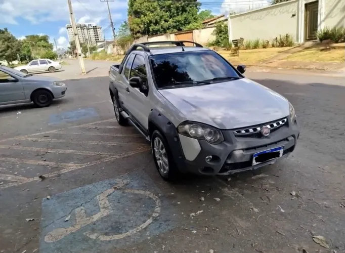 Fiat Strada Adv.1.8 16V Dualogic Flex CD 2016
