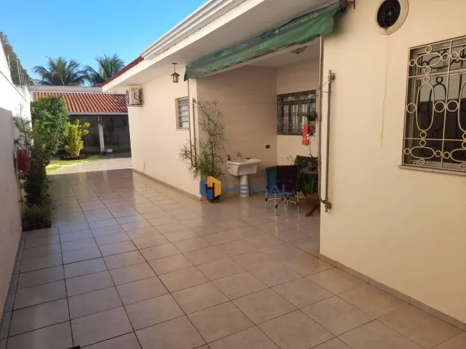 Casa com 4 quartos à venda, 276 m² por R$ 1.490.000 - Zona 02 - Maringá/PR