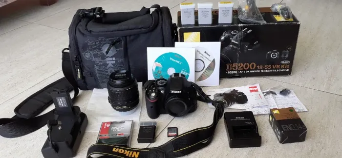 Camera Nikon D5200 na caixa com nota fiscal