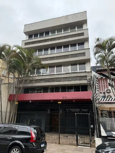 Sala comercial duplex, área privativa de 71,68m², Bairro Azenha- Porto Alegre