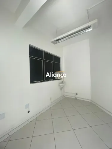 Sala comercial para locação no bairro Vila Regina em Cachoeirinha/ Rs.