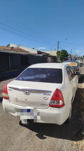 Toyota Etios XLS Sedan 1.5 Flex 16V 4P Mec. 2015