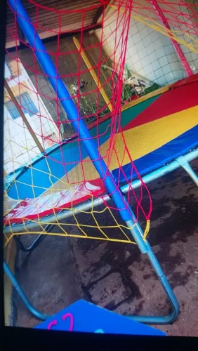 Venda de pula pula 3 metros semi novo