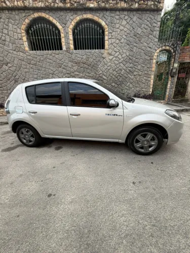 Renault Logan Expression Flex 1.6 16V 4P 2018