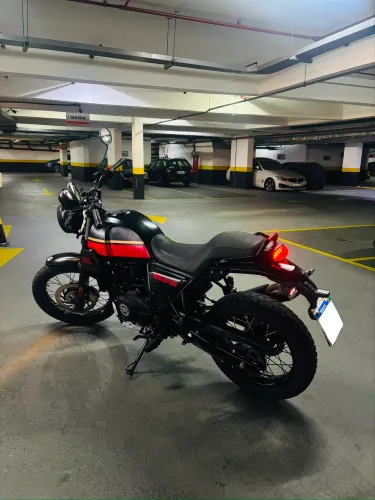 Royal Enfield Scram 411cc 2023 revisada