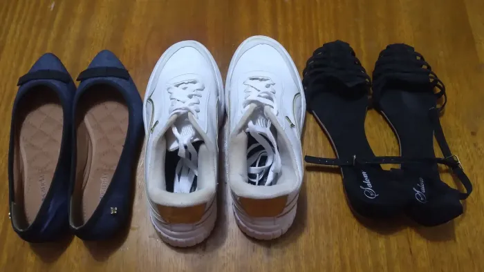 Vendo 3 pares de calçado feminino juvenil