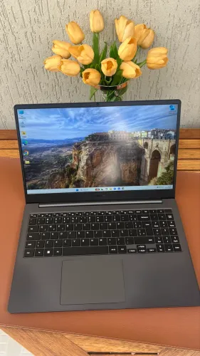 Notebook Samsung Book 2 i5 12ª/8G 3200/SSD Nvme 256G/FULL HD IPS/Garantia + Nota Fiscal