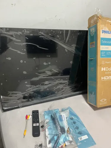 TV PHILIPS 43 POLEGADAS LACRADA
