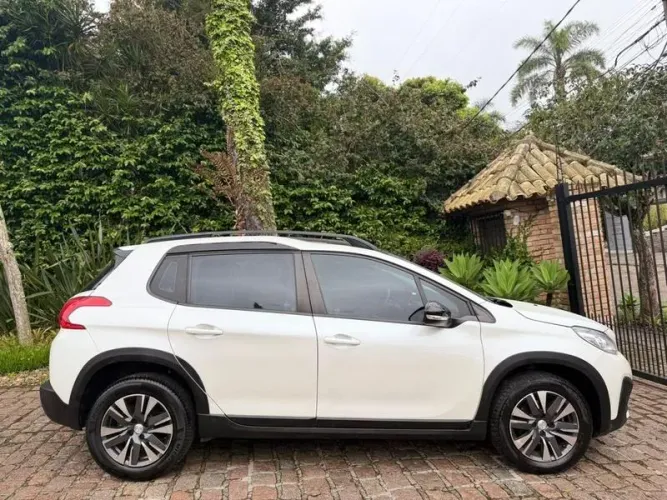 Peugeot 2008 Griffe 1.6 Flex 16V 5P Aut. 2020