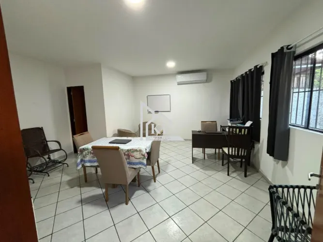 Grande Oportunidade de Investimento - 4 Suítes - Casa Duplex - Perfeita Localização - Pont