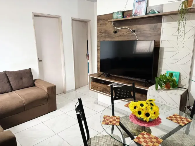 APTO 2/4 COM QUINTAL ,CENTRO DE ANANINDEUA.