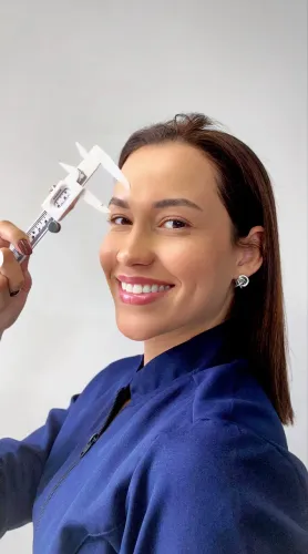 Designer de sobrancelha/ Brow Lamination/ Lash Lifting 