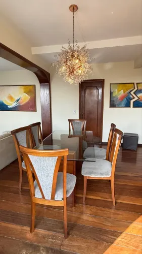 Mesa de Jantar 6 Lugares ? Tampo de Vidro