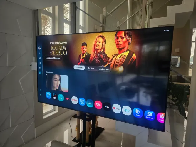 Samsung QLED 85" Q70C Seminova.