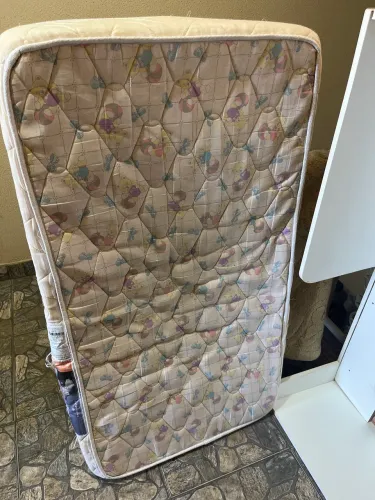 Doação - Cama Infantil Usada - Leia detalhes no anúncio