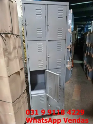 Roupeiro de Aço Escaninho 8 Portas Novo Frete Gratis