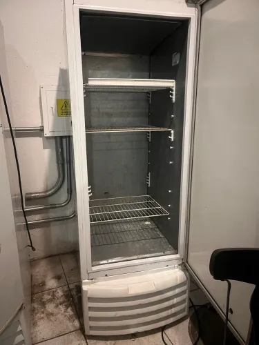 Freezer vertical Metal Frio