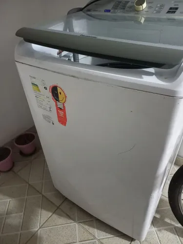 máquina de lavar roupas