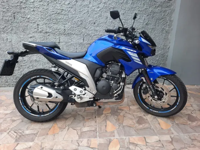 Vendo Fazer 250