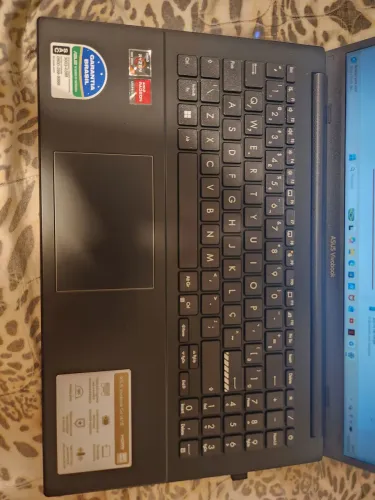 Notebook Asus Vivobook go15