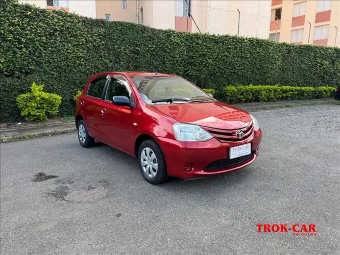 Toyota Etios XS 1.3 Flex 16V 5P Mec. 2013