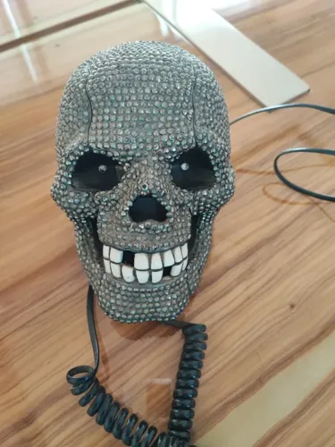 Telefone Fixo Decorativo Caveira com Strass Brilhante