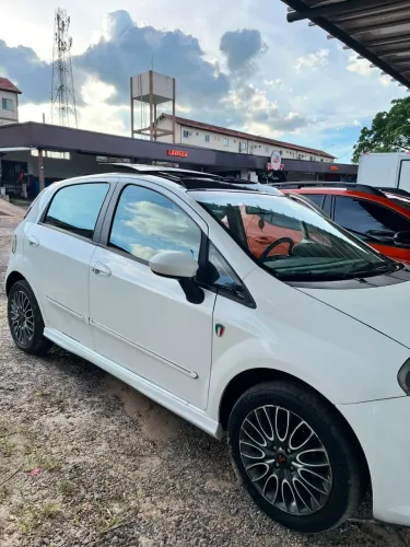 Fiat Punto Sporting 1.8 Flex 8v/16v 5P 2013